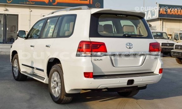 Buy Import Toyota Land Cruiser White Car in Import - Dubai in Al Jazirah State Buy Import Toyota Land Cruiser White Car in Import - Dubai in Al Jazirah State