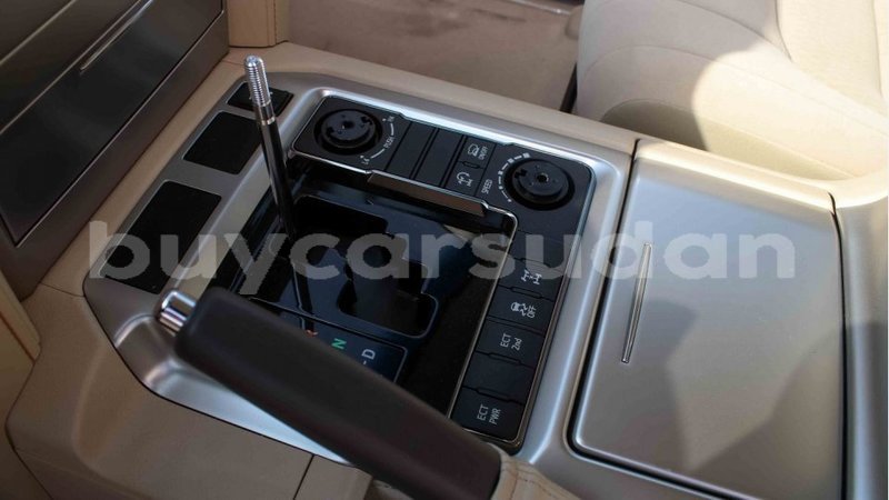 Big with watermark toyota land cruiser al jazirah state import dubai 2624