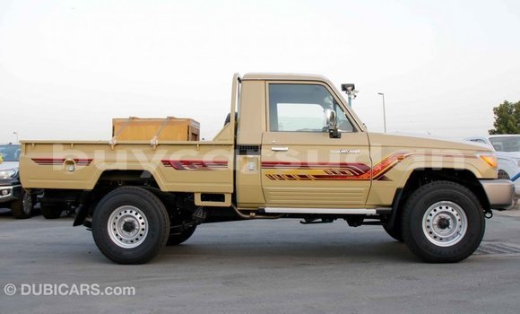 Buy Import Toyota Land Cruiser Beige Car in Import - Dubai in Al Jazirah State Buy Import Toyota Land Cruiser Beige Car in Import - Dubai in Al Jazirah State