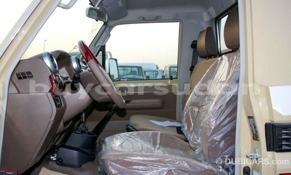 Buy Import Toyota Land Cruiser Beige Car in Import - Dubai in Al Jazirah State Buy Import Toyota Land Cruiser Beige Car in Import - Dubai in Al Jazirah State