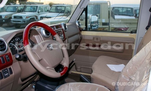 Buy Import Toyota Land Cruiser Beige Car in Import - Dubai in Al Jazirah State Buy Import Toyota Land Cruiser Beige Car in Import - Dubai in Al Jazirah State