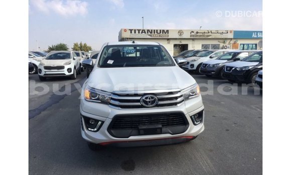 Buy Import Toyota Hilux White Car in Import - Dubai in Al Jazirah State Buy Import Toyota Hilux White Car in Import - Dubai in Al Jazirah State
