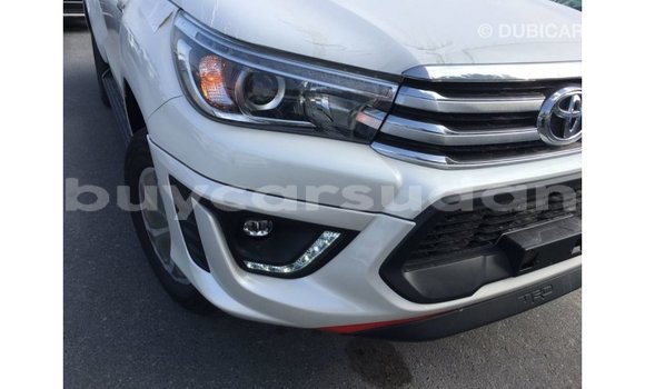 Buy Import Toyota Hilux White Car in Import - Dubai in Al Jazirah State Buy Import Toyota Hilux White Car in Import - Dubai in Al Jazirah State