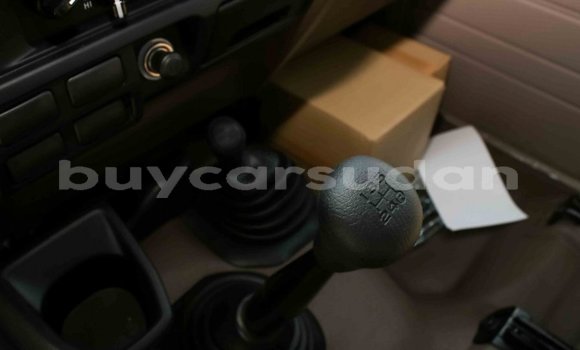 Buy Import Toyota Land Cruiser Beige Car in Import - Dubai in Al Jazirah State Buy Import Toyota Land Cruiser Beige Car in Import - Dubai in Al Jazirah State