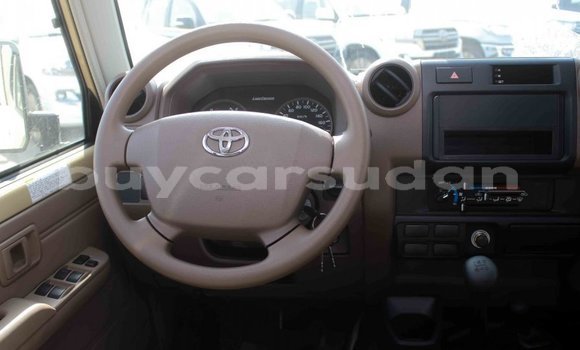 Buy Import Toyota Land Cruiser Beige Car in Import - Dubai in Al Jazirah State Buy Import Toyota Land Cruiser Beige Car in Import - Dubai in Al Jazirah State