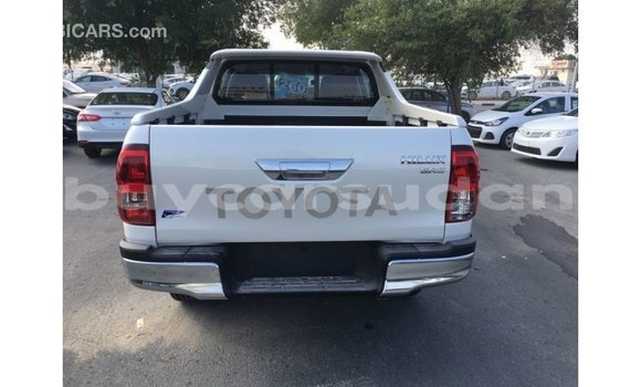 Buy Import Toyota Hilux White Car in Import - Dubai in Al Jazirah State Buy Import Toyota Hilux White Car in Import - Dubai in Al Jazirah State