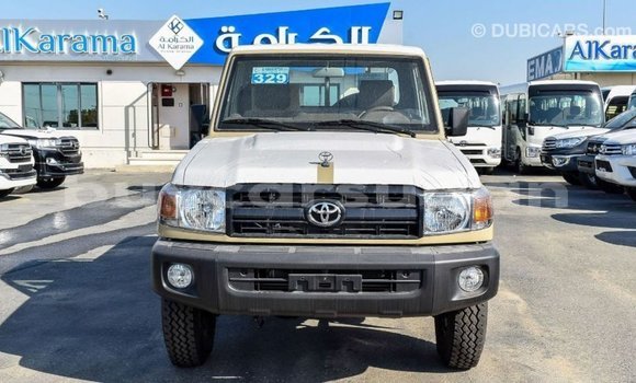 Buy Import Toyota Land Cruiser Beige Car in Import - Dubai in Al Jazirah State Buy Import Toyota Land Cruiser Beige Car in Import - Dubai in Al Jazirah State