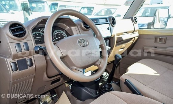 Buy Import Toyota Land Cruiser Beige Car in Import - Dubai in Al Jazirah State Buy Import Toyota Land Cruiser Beige Car in Import - Dubai in Al Jazirah State