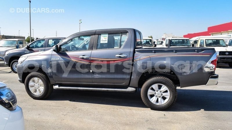 Big with watermark toyota hilux al jazirah state import dubai 2639