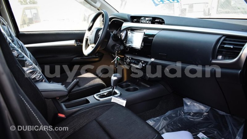 Big with watermark toyota hilux al jazirah state import dubai 2640