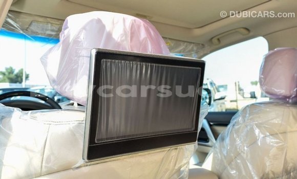 Buy Import Toyota Land Cruiser White Car in Import - Dubai in Al Jazirah State Buy Import Toyota Land Cruiser White Car in Import - Dubai in Al Jazirah State