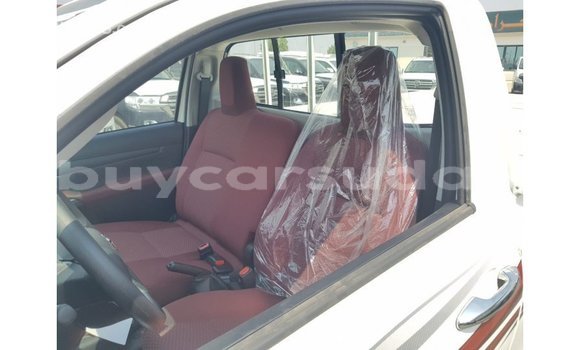 Buy Import Toyota Hilux White Car in Import - Dubai in Al Jazirah State Buy Import Toyota Hilux White Car in Import - Dubai in Al Jazirah State