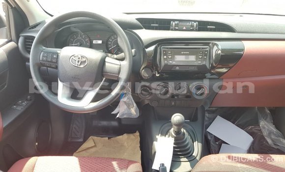 Buy Import Toyota Hilux White Car in Import - Dubai in Al Jazirah State Buy Import Toyota Hilux White Car in Import - Dubai in Al Jazirah State