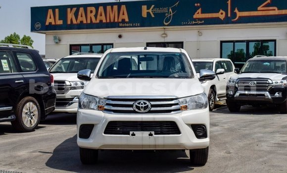 Buy Import Toyota Hilux White Car in Import - Dubai in Al Jazirah State Buy Import Toyota Hilux White Car in Import - Dubai in Al Jazirah State