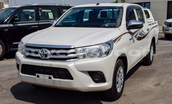 Buy Import Toyota Hilux White Car in Import - Dubai in Al Jazirah State Buy Import Toyota Hilux White Car in Import - Dubai in Al Jazirah State