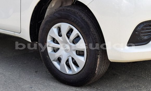 Buy Import Toyota Hilux White Car in Import - Dubai in Al Jazirah State Buy Import Toyota Hilux White Car in Import - Dubai in Al Jazirah State