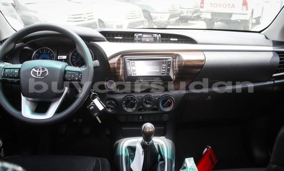 Buy Import Toyota Hilux White Car in Import - Dubai in Al Jazirah State Buy Import Toyota Hilux White Car in Import - Dubai in Al Jazirah State