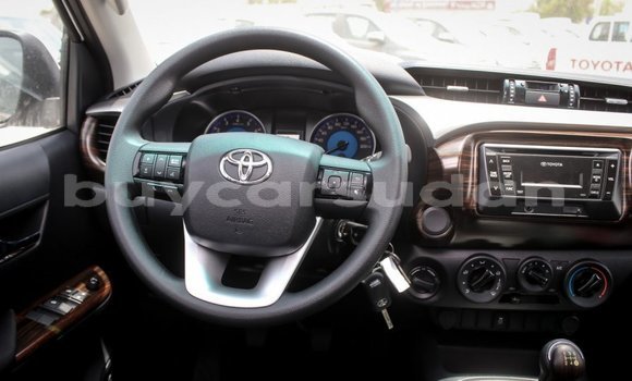 Buy Import Toyota Hilux White Car in Import - Dubai in Al Jazirah State Buy Import Toyota Hilux White Car in Import - Dubai in Al Jazirah State