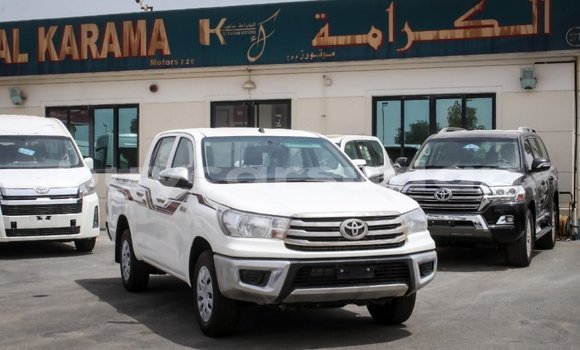 Buy Import Toyota Hilux White Car in Import - Dubai in Al Jazirah State Buy Import Toyota Hilux White Car in Import - Dubai in Al Jazirah State