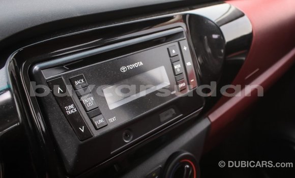 Buy Import Toyota Hilux White Car in Import - Dubai in Al Jazirah State Buy Import Toyota Hilux White Car in Import - Dubai in Al Jazirah State