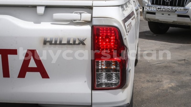 Big with watermark toyota hilux al jazirah state import dubai 2651