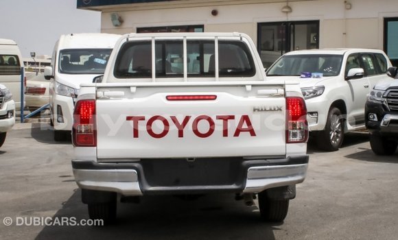 Buy Import Toyota Hilux White Car in Import - Dubai in Al Jazirah State Buy Import Toyota Hilux White Car in Import - Dubai in Al Jazirah State