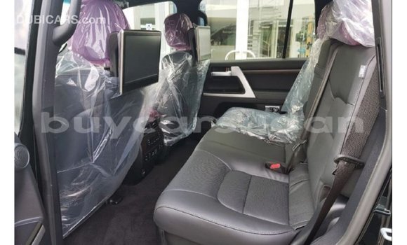 Acheter Import Voiture Toyota Land Cruiser Noir à Import - Dubai, État d'Al Jazirah Acheter Import Voiture Toyota Land Cruiser Noir à Import - Dubai, État d'Al Jazirah