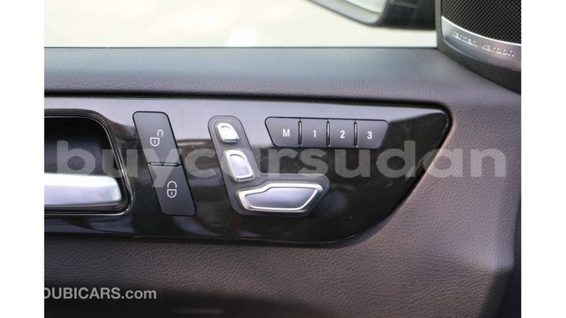 Big with watermark mercedes benz 190 al jazirah state import dubai 2665