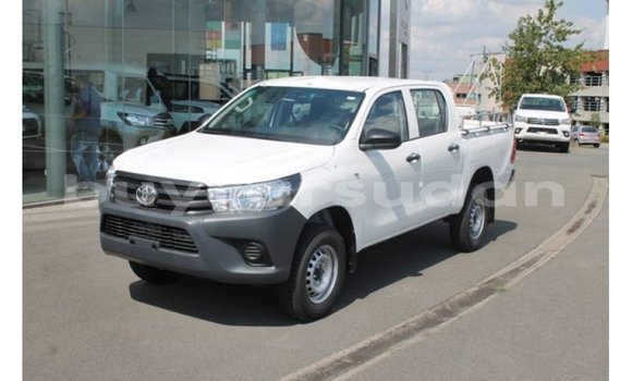 Buy Import Toyota Hilux White Car in Import - Dubai in Al Jazirah State Buy Import Toyota Hilux White Car in Import - Dubai in Al Jazirah State