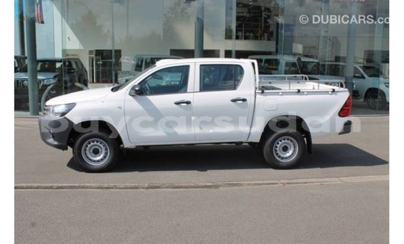Buy Import Toyota Hilux White Car in Import - Dubai in Al Jazirah State Buy Import Toyota Hilux White Car in Import - Dubai in Al Jazirah State