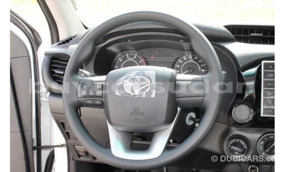 Buy Import Toyota Hilux White Car in Import - Dubai in Al Jazirah State Buy Import Toyota Hilux White Car in Import - Dubai in Al Jazirah State