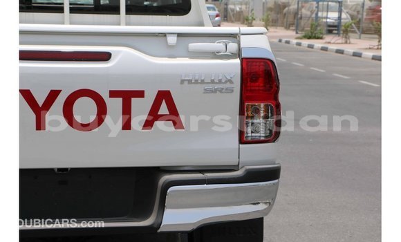 Buy Import Toyota Hilux White Car in Import - Dubai in Al Jazirah State Buy Import Toyota Hilux White Car in Import - Dubai in Al Jazirah State