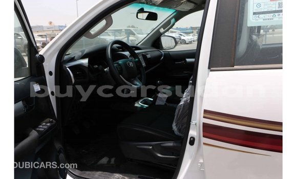 Buy Import Toyota Hilux White Car in Import - Dubai in Al Jazirah State Buy Import Toyota Hilux White Car in Import - Dubai in Al Jazirah State