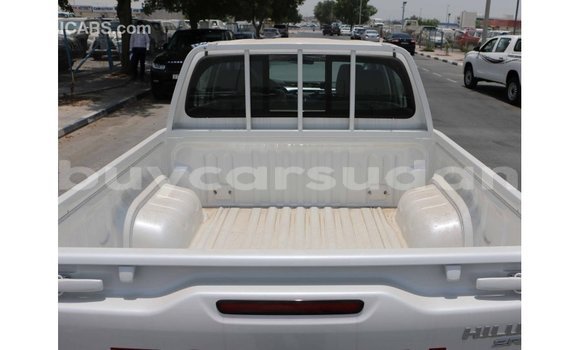 Buy Import Toyota Hilux White Car in Import - Dubai in Al Jazirah State Buy Import Toyota Hilux White Car in Import - Dubai in Al Jazirah State