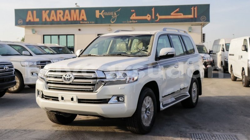 Big with watermark toyota land cruiser al jazirah state import dubai 2680