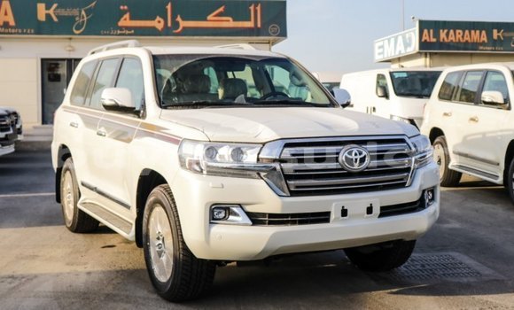 Buy Import Toyota Land Cruiser White Car in Import - Dubai in Al Jazirah State Buy Import Toyota Land Cruiser White Car in Import - Dubai in Al Jazirah State