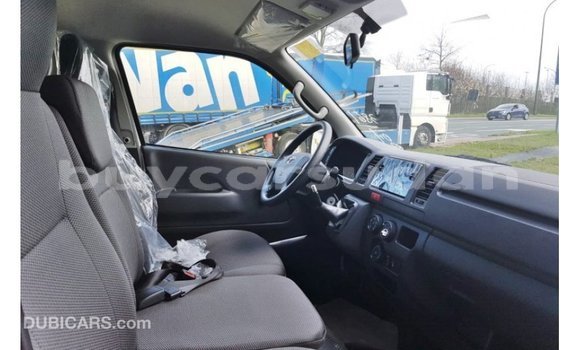 Buy Import Toyota Hiace White Car in Import - Dubai in Al Jazirah State Buy Import Toyota Hiace White Car in Import - Dubai in Al Jazirah State