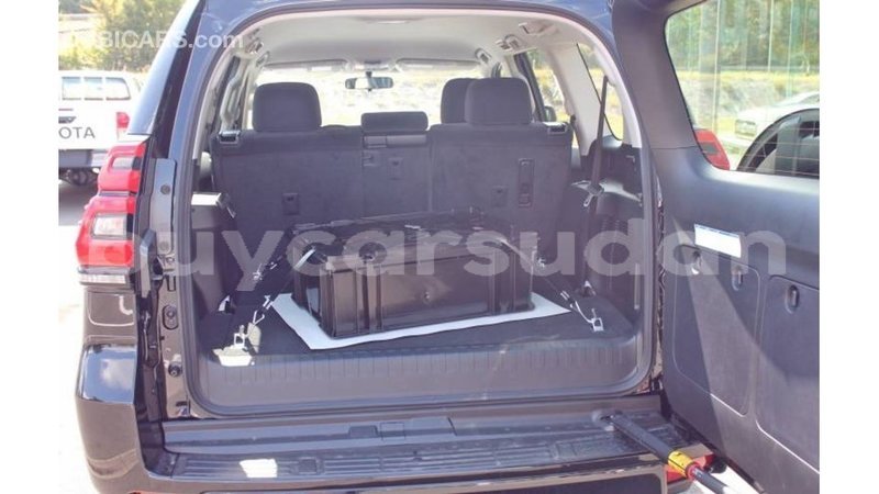 Big with watermark toyota prado al jazirah state import dubai 2689