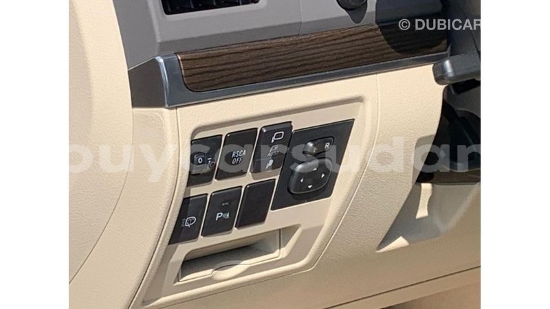 Big with watermark toyota land cruiser al jazirah state import dubai 2691