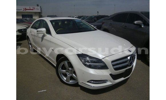 Buy Import Mercedes-Benz 190 White Car in Import - Dubai in Al Jazirah State Buy Import Mercedes-Benz 190 White Car in Import - Dubai in Al Jazirah State
