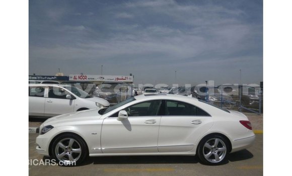 Buy Import Mercedes-Benz 190 White Car in Import - Dubai in Al Jazirah State Buy Import Mercedes-Benz 190 White Car in Import - Dubai in Al Jazirah State