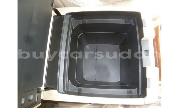 Buy Import Toyota Land Cruiser White Car in Import - Dubai in Al Jazirah State Buy Import Toyota Land Cruiser White Car in Import - Dubai in Al Jazirah State