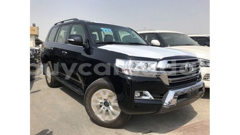 Big with watermark toyota land cruiser al jazirah state import dubai 2717