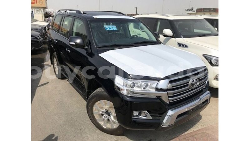 Big with watermark toyota land cruiser al jazirah state import dubai 2717
