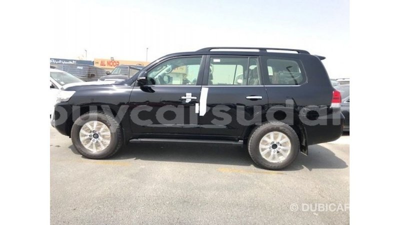 Big with watermark toyota land cruiser al jazirah state import dubai 2717