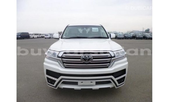 Buy Import Toyota Land Cruiser White Car in Import - Dubai in Al Jazirah State Buy Import Toyota Land Cruiser White Car in Import - Dubai in Al Jazirah State