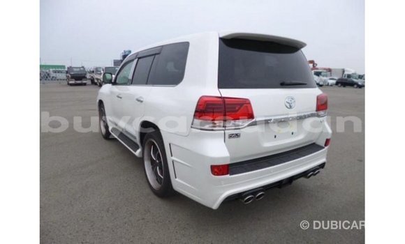 Buy Import Toyota Land Cruiser White Car in Import - Dubai in Al Jazirah State Buy Import Toyota Land Cruiser White Car in Import - Dubai in Al Jazirah State