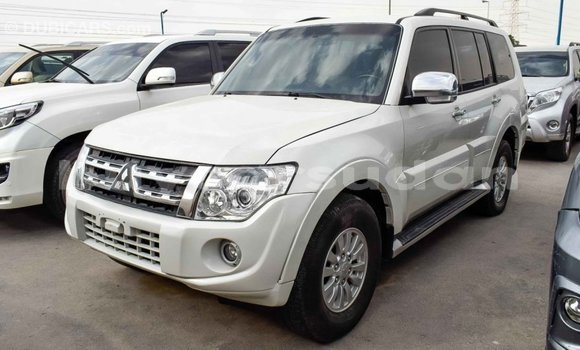 Buy Import Mitsubishi Pajero White Car in Import - Dubai in Al Jazirah State Buy Import Mitsubishi Pajero White Car in Import - Dubai in Al Jazirah State