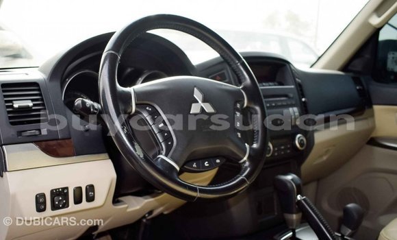 Buy Import Mitsubishi Pajero White Car in Import - Dubai in Al Jazirah State Buy Import Mitsubishi Pajero White Car in Import - Dubai in Al Jazirah State
