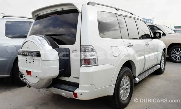 Buy Import Mitsubishi Pajero White Car in Import - Dubai in Al Jazirah State Buy Import Mitsubishi Pajero White Car in Import - Dubai in Al Jazirah State